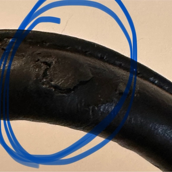 Attache Black Work Case With Shoulder Strap PVC Holds Smaller Laptop, Essentials - Picture 12 of 17